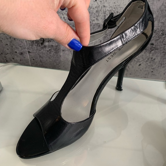 Black Nine West open toe pump - Picture 3 of 5